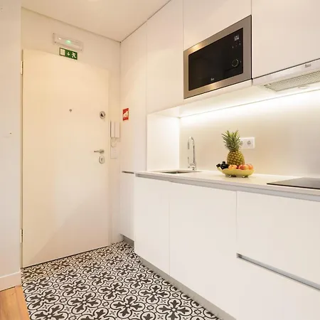Host Wise - Large Colourful Flats - Ace Location Апартаменты Вила-Нова-ди-Гая