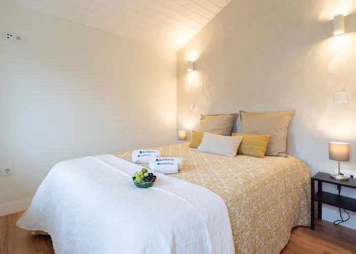 Apartman Host Wise - Large Colourful Flats - Ace Location