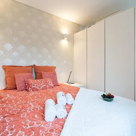 Apartament Host Wise - Large Colourful Flats - Ace Location